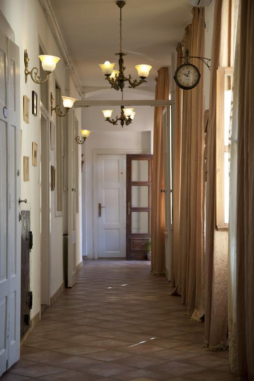 Bed and Breakfast Maksimilian Осиек Экстерьер фото